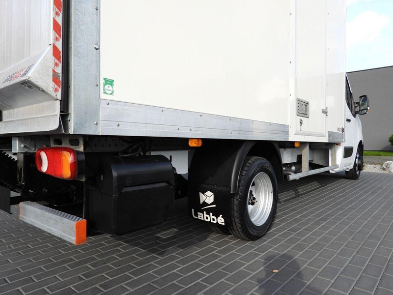 Autoutilitară box Renault MASTER KONTENER WINDA 8 PALET TEMPOMAT LEDY BLIŹNIACZE KOŁA KLIM: Foto 17 Autoutilitară box Renault MASTER KONTENER WINDA 8 PALET TEMPOMAT LEDY BLIŹNIACZE KOŁA KLIM: Foto 17