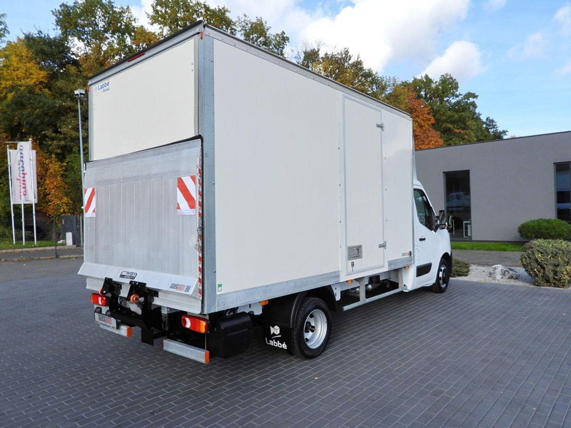 Autoutilitară box Renault MASTER KONTENER WINDA 8 PALET TEMPOMAT LEDY BLIŹNIACZE KOŁA KLIM: Foto 14 Autoutilitară box Renault MASTER KONTENER WINDA 8 PALET TEMPOMAT LEDY BLIŹNIACZE KOŁA KLIM: Foto 14