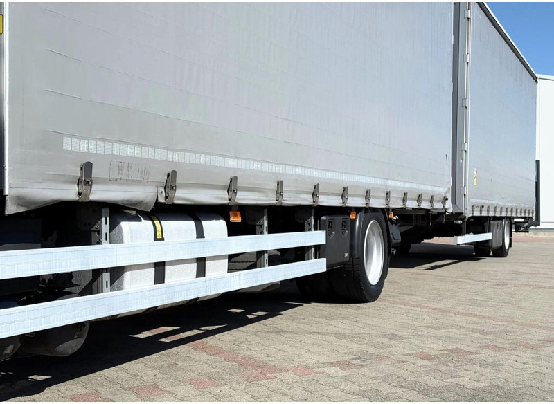 Renault T 380 - Camion cu prelată: Foto 5 Renault T 380 - Camion cu prelată: Foto 5