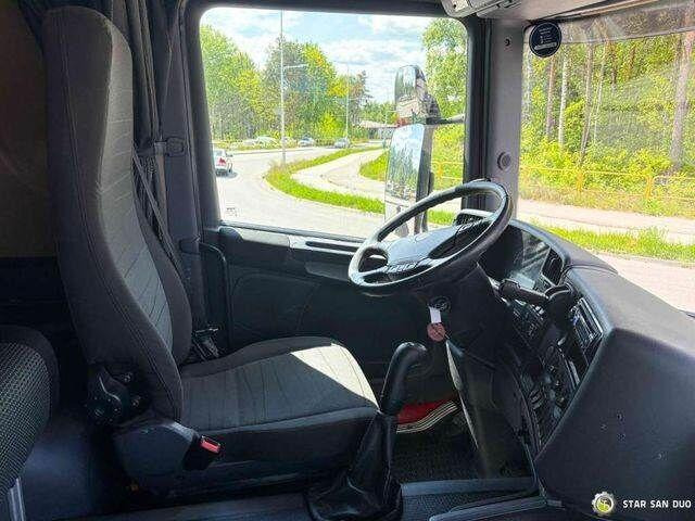 Scania D 320 FIRE BRIGADE Tank 12,000 Litres - Autospeciala de stins incendii: Foto 3 Scania D 320 FIRE BRIGADE Tank 12,000 Litres - Autospeciala de stins incendii: Foto 3