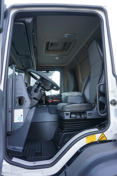 Camion platformă, Camion cu macara Scania P 250 / ACC / SKRZYNIOWY + HDS + WINDA / PALFINGER PK 12 002 - E: Foto 7 Camion platformă, Camion cu macara Scania P 250 / ACC / SKRZYNIOWY + HDS + WINDA / PALFINGER PK 12 002 - E: Foto 7