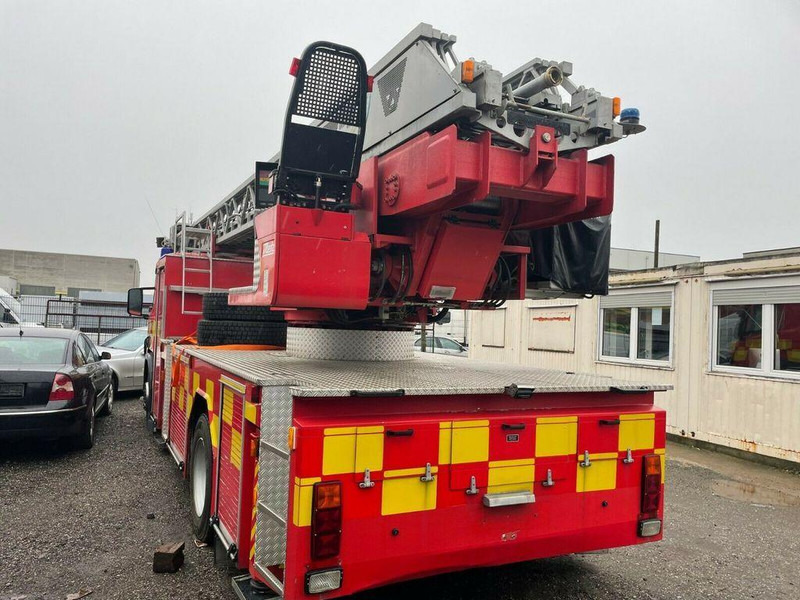 Scania P94-300 Emelőkosaras 33m - Camion cu nacela: Foto 4 Scania P94-300 Emelőkosaras 33m - Camion cu nacela: Foto 4