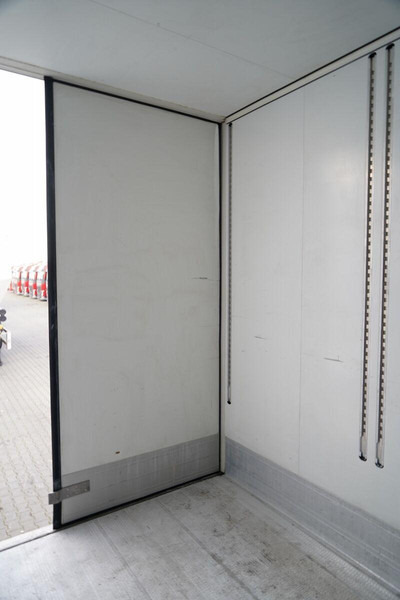 Semiremorcă frigider Schmitz Cargobull CHŁODNIA / CARRIER VECTOR 1550  / DOPPELSTOCK / KOSZ NA PALETY: Foto 19