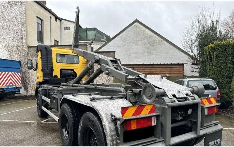 Camion cu cârlig Volvo FM12 6x6 Hook lift: Foto 12 Camion cu cârlig Volvo FM12 6x6 Hook lift: Foto 12