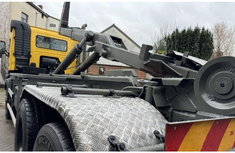 Camion cu cârlig Volvo FM12 6x6 Hook lift: Foto 14 Camion cu cârlig Volvo FM12 6x6 Hook lift: Foto 14