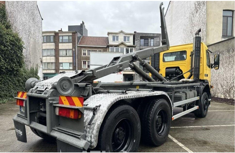 Camion cu cârlig Volvo FM12 6x6 Hook lift: Foto 10 Camion cu cârlig Volvo FM12 6x6 Hook lift: Foto 10