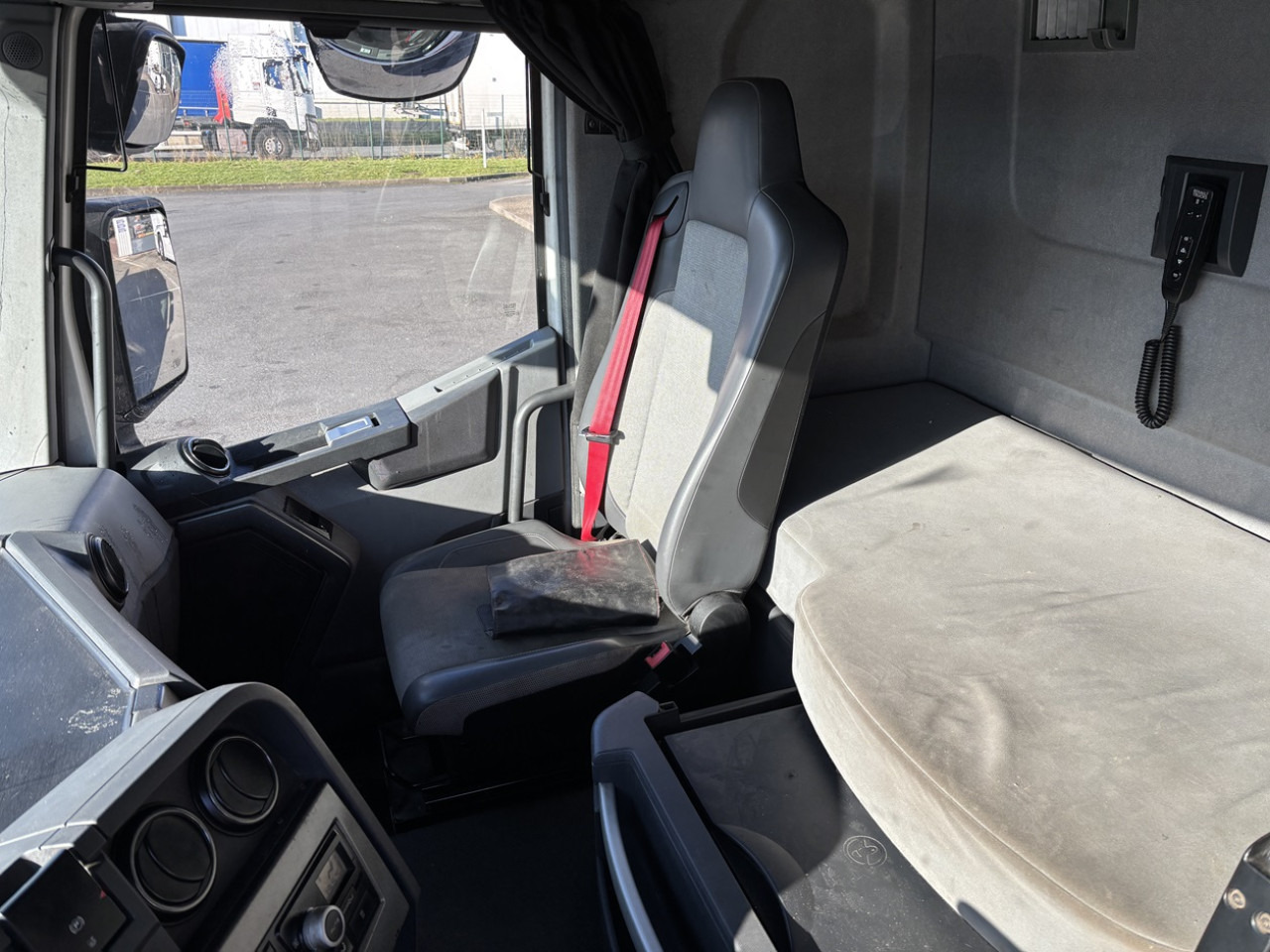 Alte utilaje RENAULT T520 6X2: Foto 7 Alte utilaje RENAULT T520 6X2: Foto 7