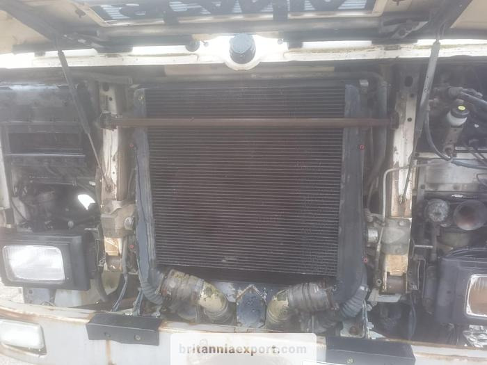 SCANIA P93H 280 6x2 10 Tyres Flatbed Truck – 26 Ton | On springs - Camion platformă: Foto 2 SCANIA P93H 280 6x2 10 Tyres Flatbed Truck – 26 Ton | On springs - Camion platformă: Foto 2