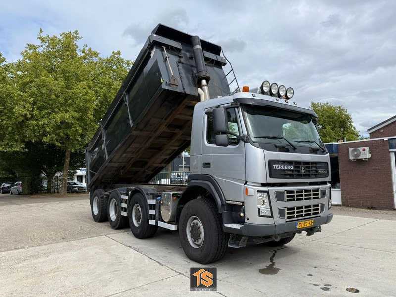 Terberg FM2000-T 8X8 - EURO 5 - AUTOMATIC - KIPPER/TIPPER - NL TRUCK - ISOLATED HARDOX - TOP! - Camion basculantă: Foto 3 Terberg FM2000-T 8X8 - EURO 5 - AUTOMATIC - KIPPER/TIPPER - NL TRUCK - ISOLATED HARDOX - TOP! - Camion basculantă: Foto 3