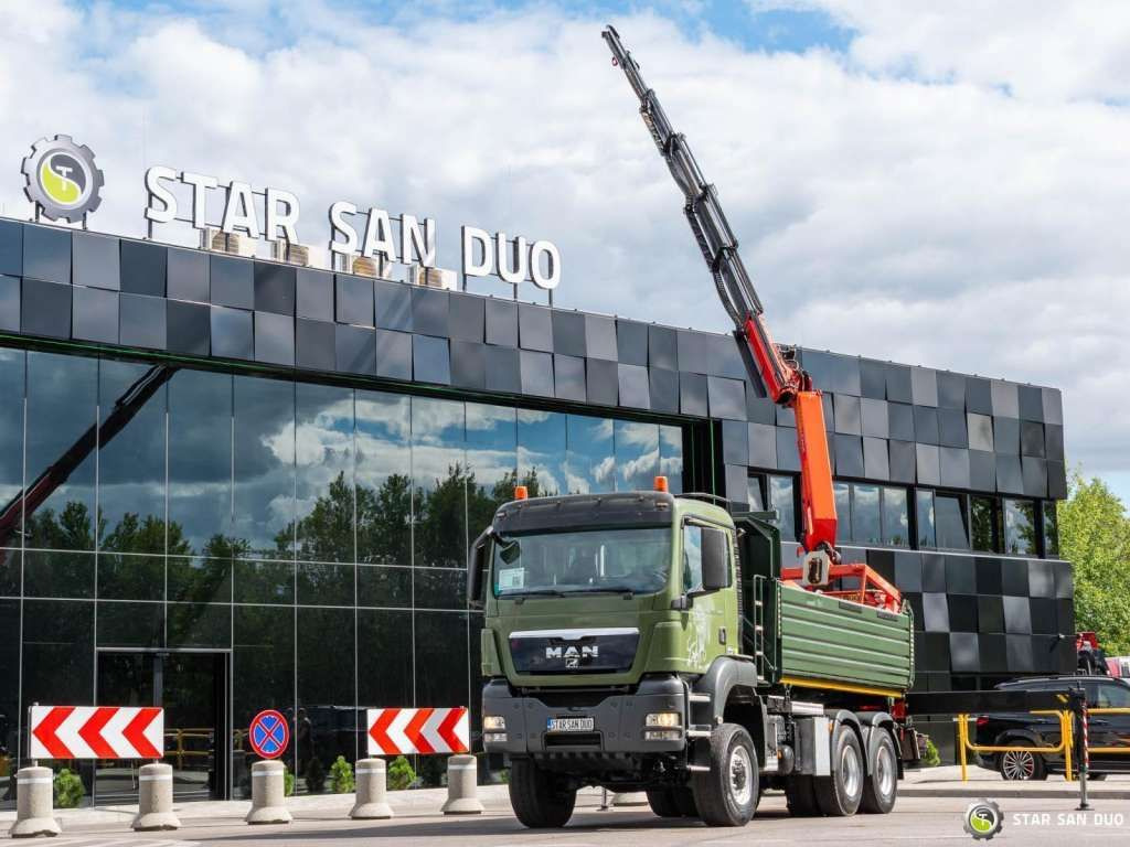 MAN TGS 35.480 PALFINGER PK 20002 HDS Grapple Tippe - Camion cu macara: Foto 2 MAN TGS 35.480 PALFINGER PK 20002 HDS Grapple Tippe - Camion cu macara: Foto 2