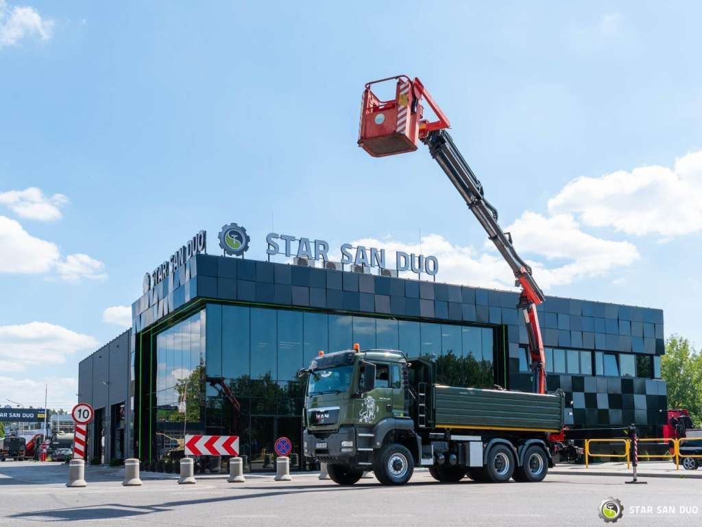 MAN TGS 35.480 PALFINGER PK 20002 HDS Grapple Tippe - Camion cu macara: Foto 5 MAN TGS 35.480 PALFINGER PK 20002 HDS Grapple Tippe - Camion cu macara: Foto 5