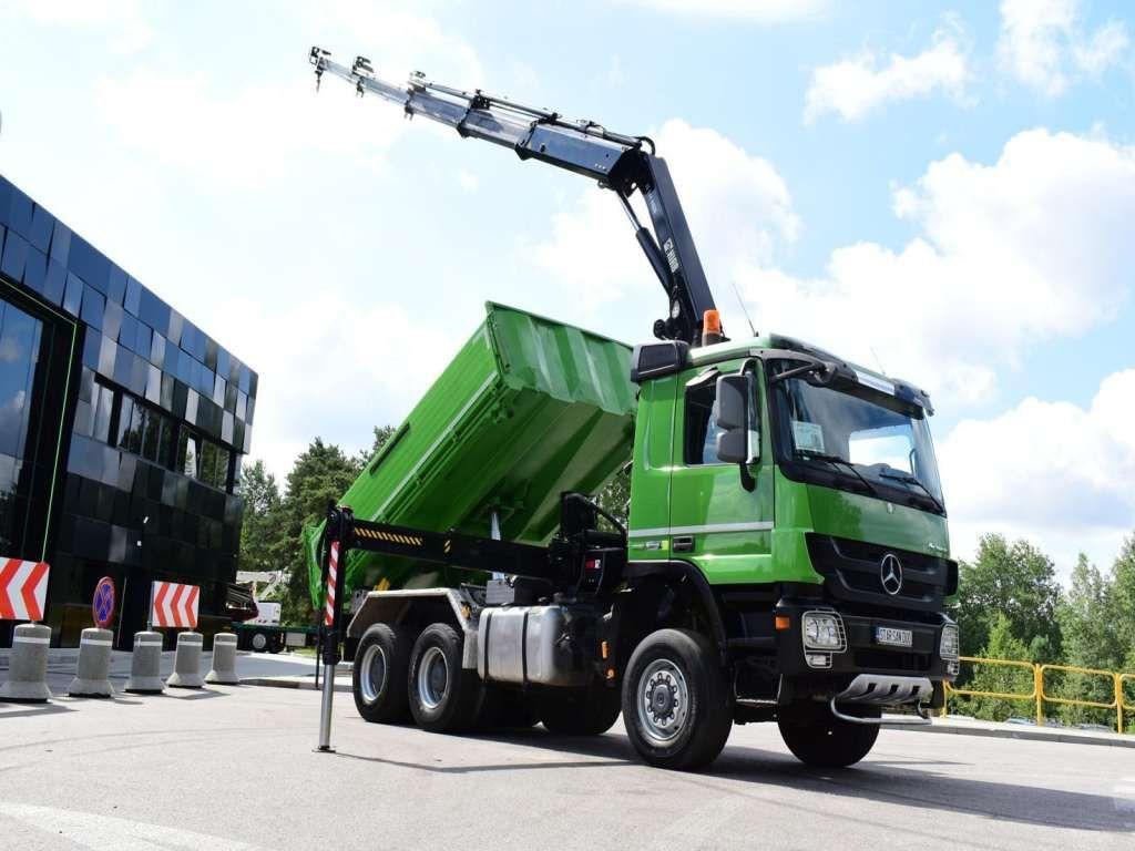 Mercedes-Benz ACTROS 3346 6x6 HIAB 244EP-4 Crane Kipper - Camion cu macara: Foto 2 Mercedes-Benz ACTROS 3346 6x6 HIAB 244EP-4 Crane Kipper - Camion cu macara: Foto 2