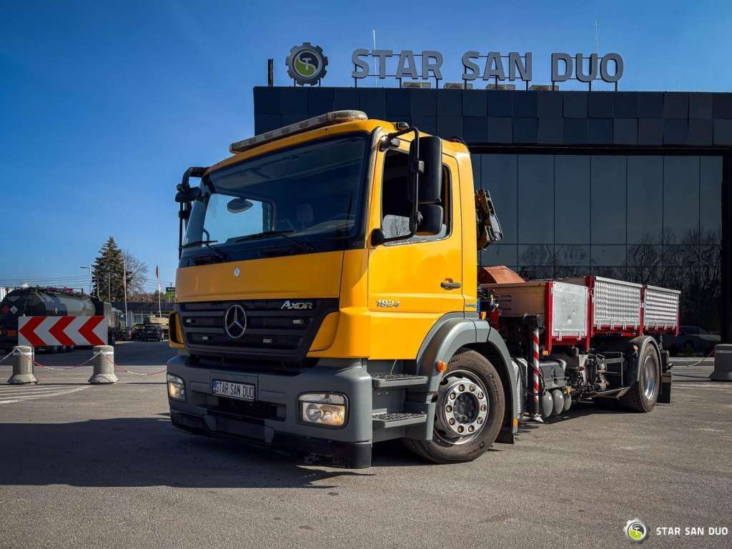 Mercedes-Benz AXOR 1824 4x2 HMF 975 HDS Crane Rotator Kipper - Camion cu macara: Foto 3 Mercedes-Benz AXOR 1824 4x2 HMF 975 HDS Crane Rotator Kipper - Camion cu macara: Foto 3