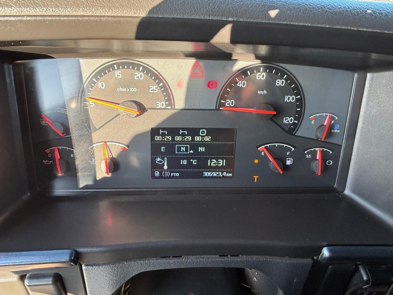 Camion basculantă : Foto 14