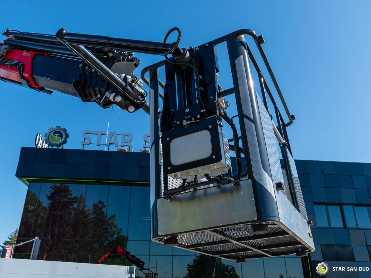 Camion cu macara : Foto 8