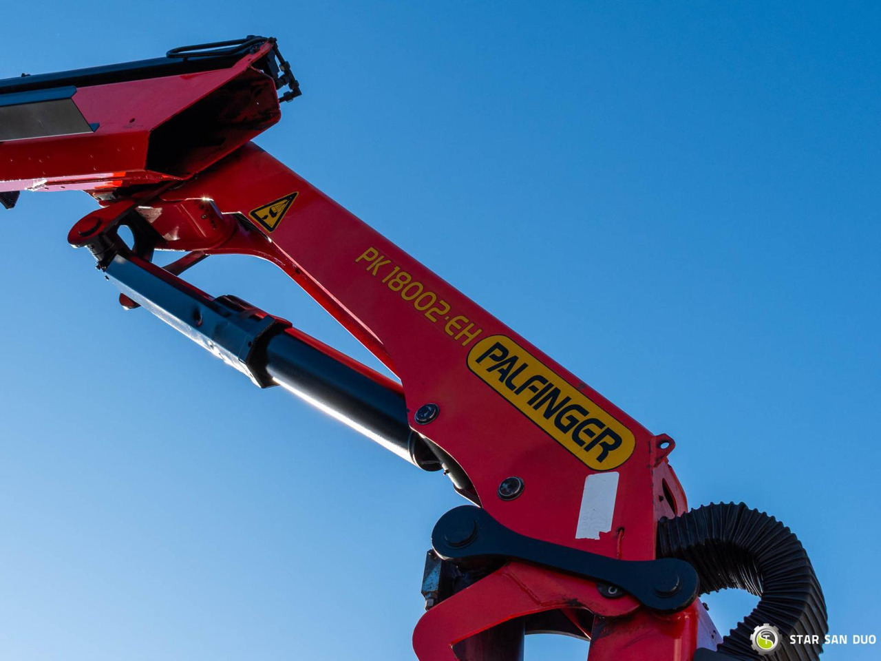 Camion cu macara : Foto 26