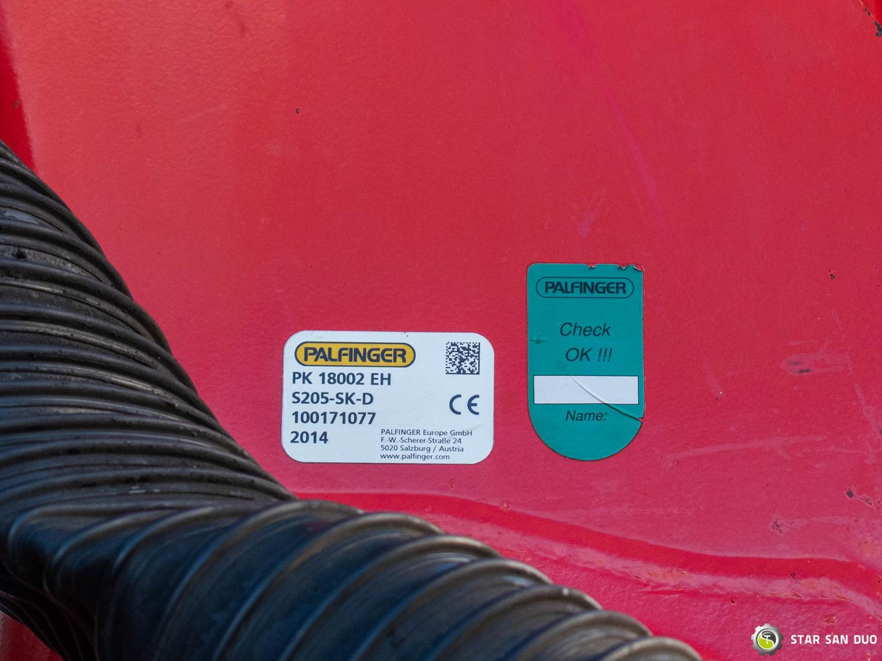 Camion cu macara : Foto 23