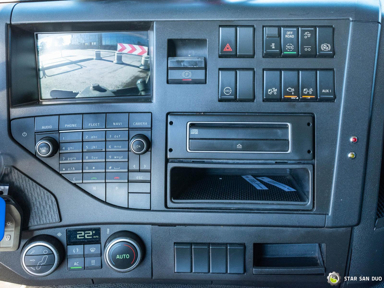 Camion cu macara : Foto 16