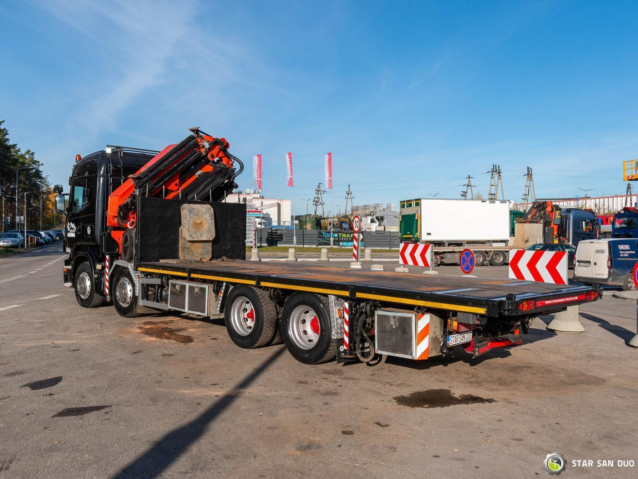 - Camion cu macara: Foto 5 - Camion cu macara: Foto 5