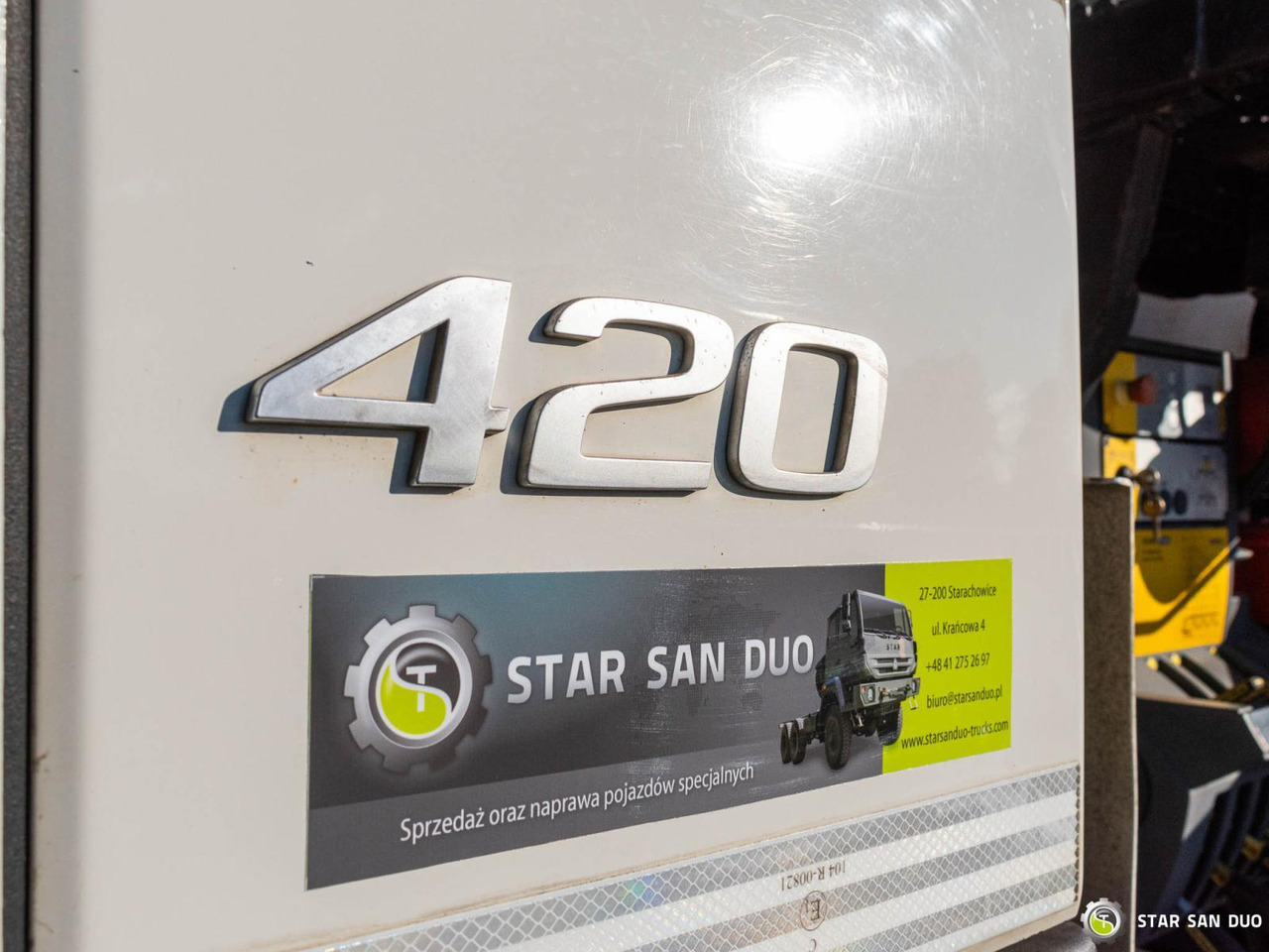 Camion cu macara : Foto 29