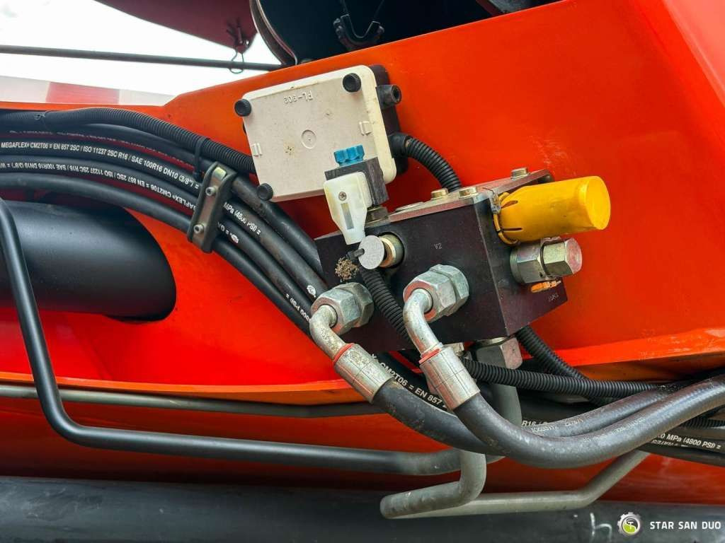 Scania R143 HL 6x2 PALFINGER PK44002 Crane Kran - Camion cu macara: Foto 5 Scania R143 HL 6x2 PALFINGER PK44002 Crane Kran - Camion cu macara: Foto 5