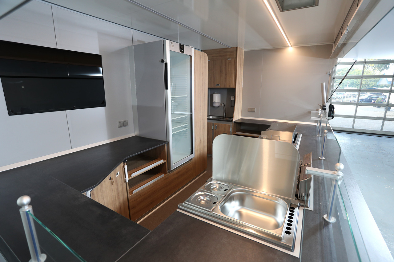 Mobil BORCO HÖHNS - Autorulota comerciala: Foto 2 Mobil BORCO HÖHNS - Autorulota comerciala: Foto 2