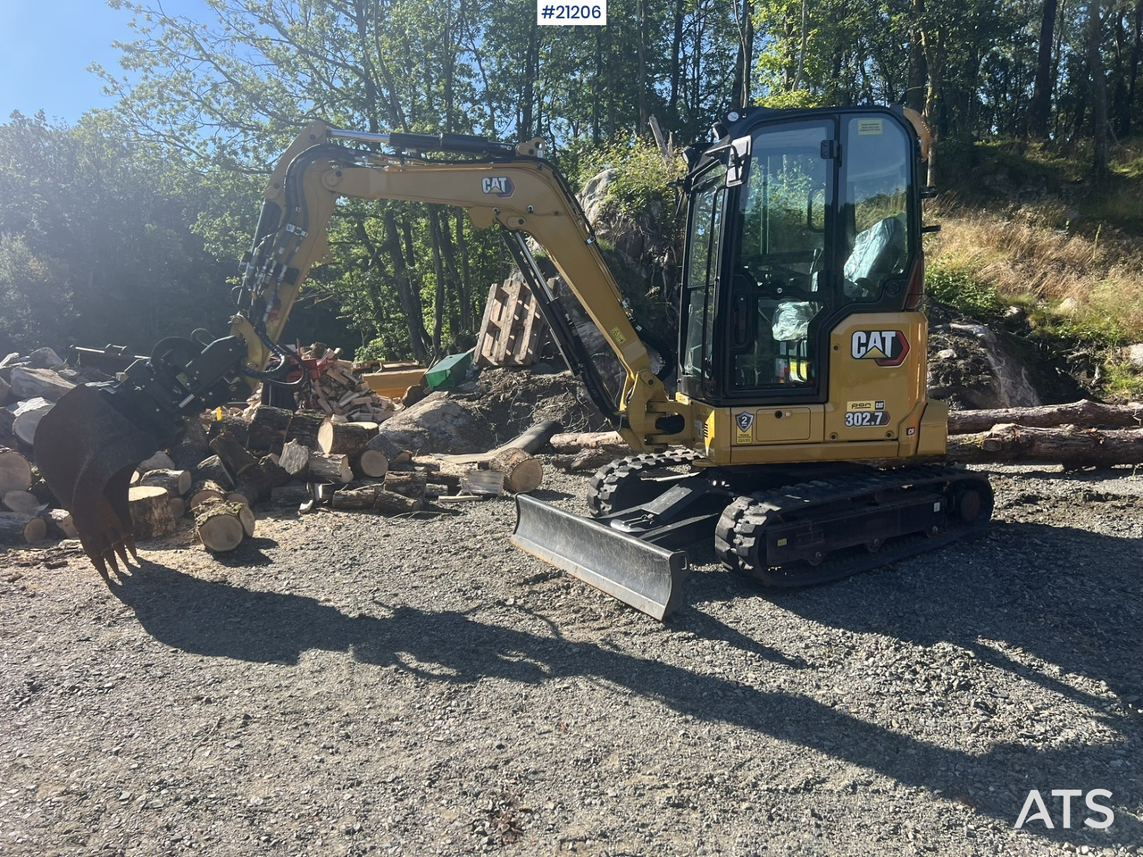 Caterpillar 302.7 CR gravemaskin m/ rototilt, pusseskuff,graveskuffe,klype og grøfteskuffe - Mini excavator: Foto 5 Caterpillar 302.7 CR gravemaskin m/ rototilt, pusseskuff,graveskuffe,klype og grøfteskuffe - Mini excavator: Foto 5