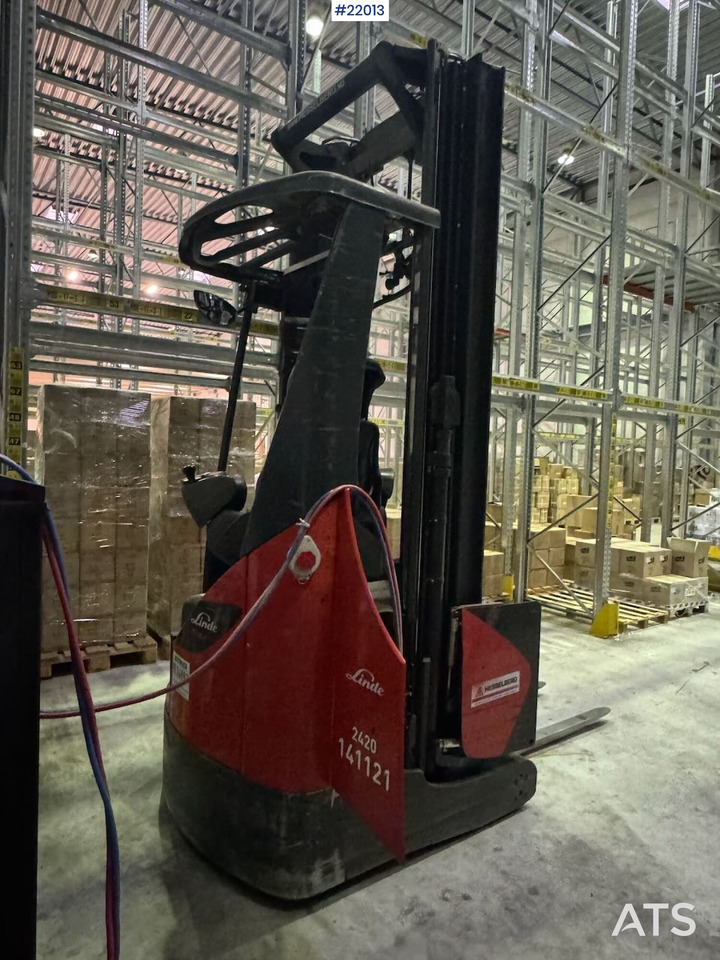 Linde R14X-03 Reach Truck - Electrostivuitor: Foto 5 Linde R14X-03 Reach Truck - Electrostivuitor: Foto 5