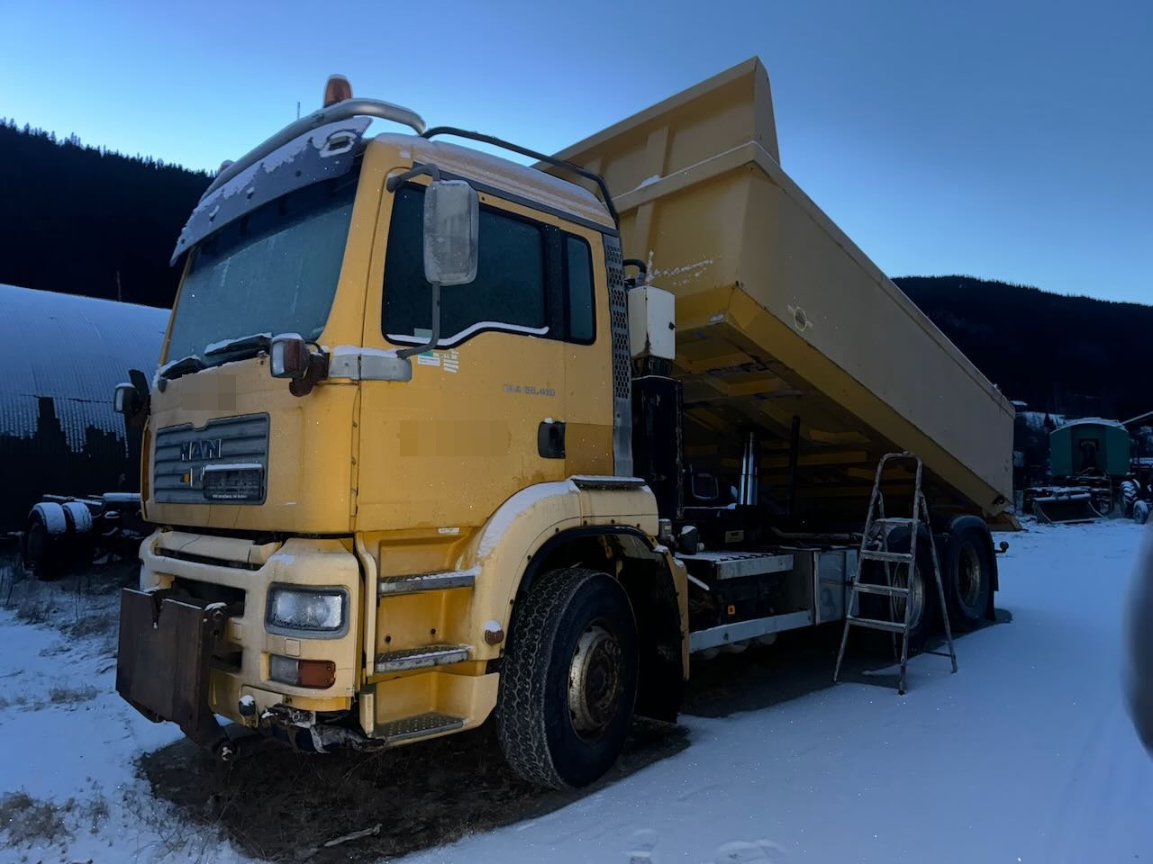 MAN TGA 28.410 6x2 Brøyterigget Tippbil. Rep objekt. - Camion basculantă: Foto 2 MAN TGA 28.410 6x2 Brøyterigget Tippbil. Rep objekt. - Camion basculantă: Foto 2
