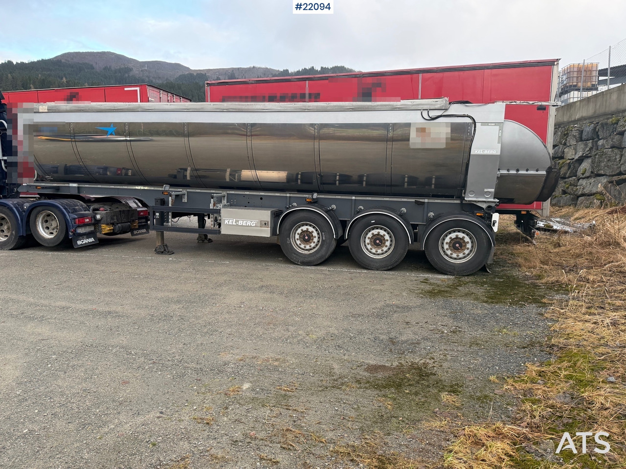 Kel-berg 3 akslet Asfaltsemi m/ luftkapell og fjernkontroll - Remorcă: Foto 1 Kel-berg 3 akslet Asfaltsemi m/ luftkapell og fjernkontroll - Remorcă: Foto 1