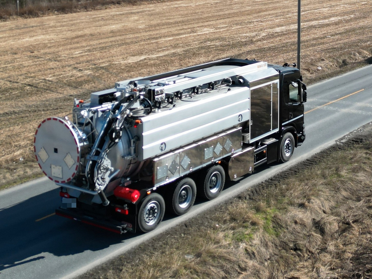 Scania G500 8x4 ADR Suge-Spylebil - Maşină pentru vidanjări: Foto 2 Scania G500 8x4 ADR Suge-Spylebil - Maşină pentru vidanjări: Foto 2