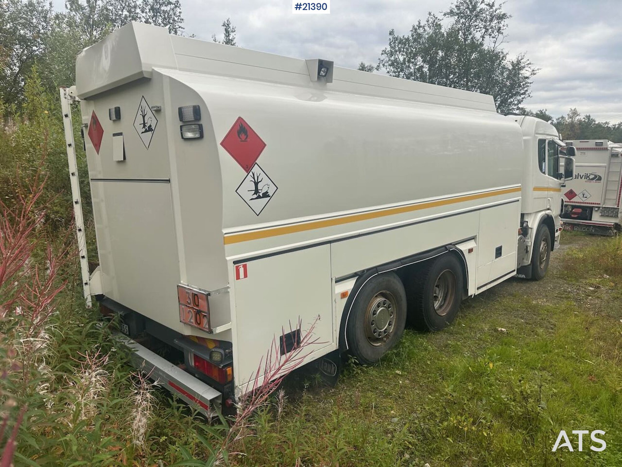 Scania R380 6x2 tankbil m/ eurotank påbygg - Camion cisternă: Foto 5 Scania R380 6x2 tankbil m/ eurotank påbygg - Camion cisternă: Foto 5