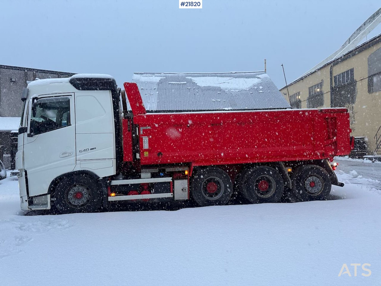 Volvo 2017 Volvo FH540 8x4 tippbil m/ ny dual clutch - Camion basculantă: Foto 2 Volvo 2017 Volvo FH540 8x4 tippbil m/ ny dual clutch - Camion basculantă: Foto 2