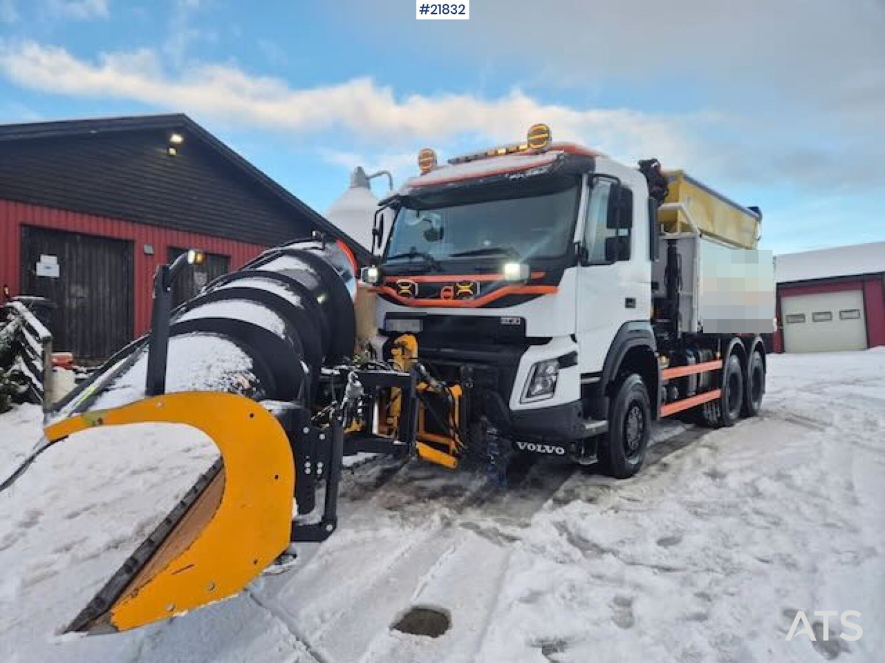 Volvo 2019 Volvo FMX 6x6 brøyterigget tippbil m/ 9,5 t/m kran, 2 sett dekk og lettkasse - Camion basculantă: Foto 3 Volvo 2019 Volvo FMX 6x6 brøyterigget tippbil m/ 9,5 t/m kran, 2 sett dekk og lettkasse - Camion basculantă: Foto 3