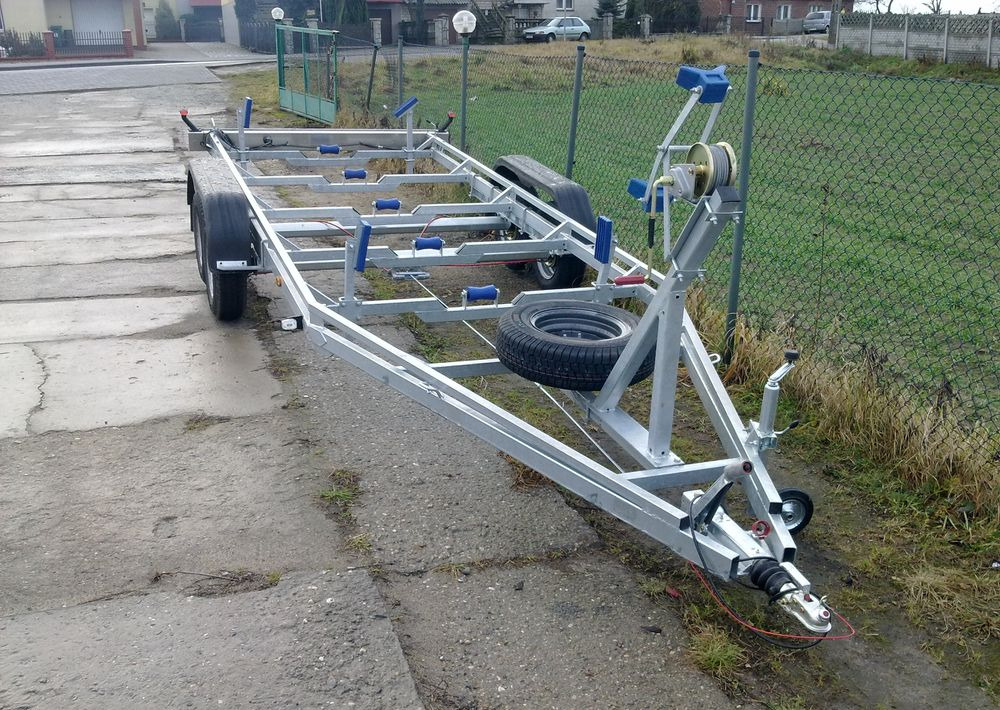 Boro PRZYCZEPA POD ŁÓDŹ! 7,30M! - Peridoc: Foto 1 Boro PRZYCZEPA POD ŁÓDŹ! 7,30M! - Peridoc: Foto 1