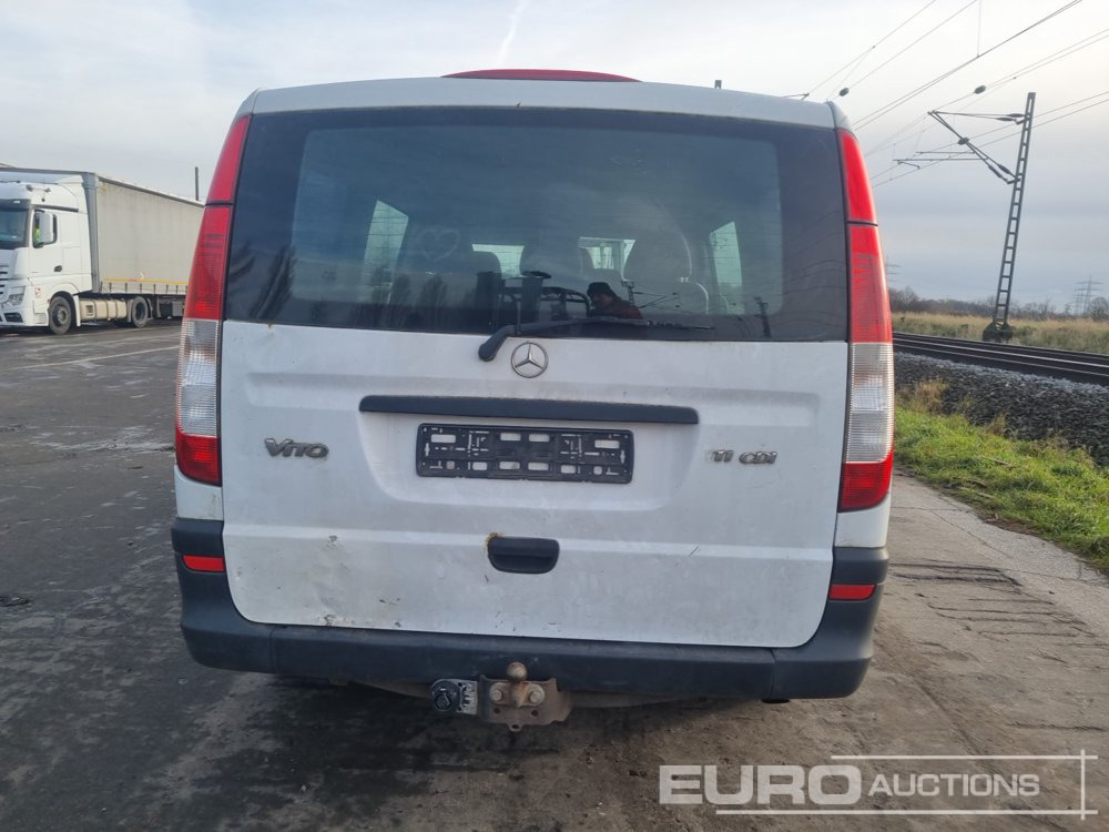 2005 Mercedes Benz Vito - Autoutilitară cabină dublă: Foto 4 2005 Mercedes Benz Vito - Autoutilitară cabină dublă: Foto 4