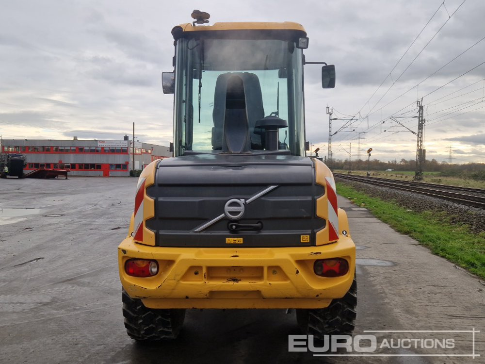 2017 Volvo L30G - Încărcător frontal pe pneuri: Foto 4 2017 Volvo L30G - Încărcător frontal pe pneuri: Foto 4