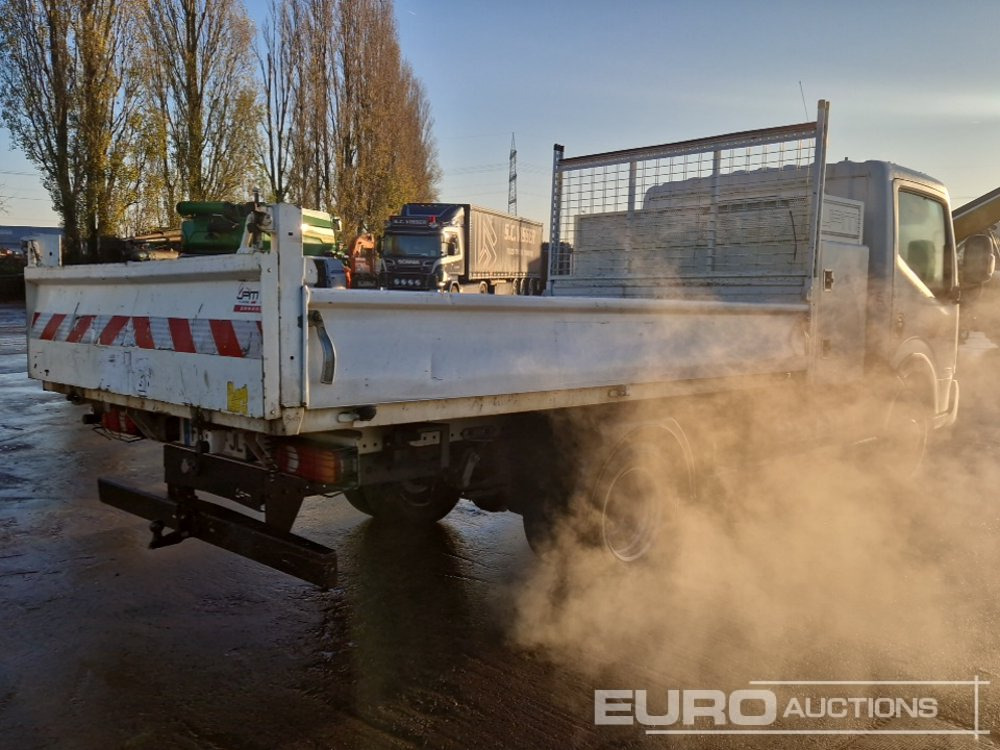 2018 Nissan NT400 - Autoutilitară basculantă: Foto 5 2018 Nissan NT400 - Autoutilitară basculantă: Foto 5
