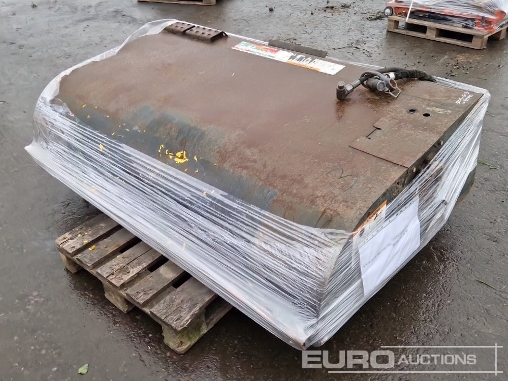 Bobcat Sweeper to suit Bobcat S530 Skidsteer Loader - Ataşament pentru Mini încărcător: Foto 1 Bobcat Sweeper to suit Bobcat S530 Skidsteer Loader - Ataşament pentru Mini încărcător: Foto 1