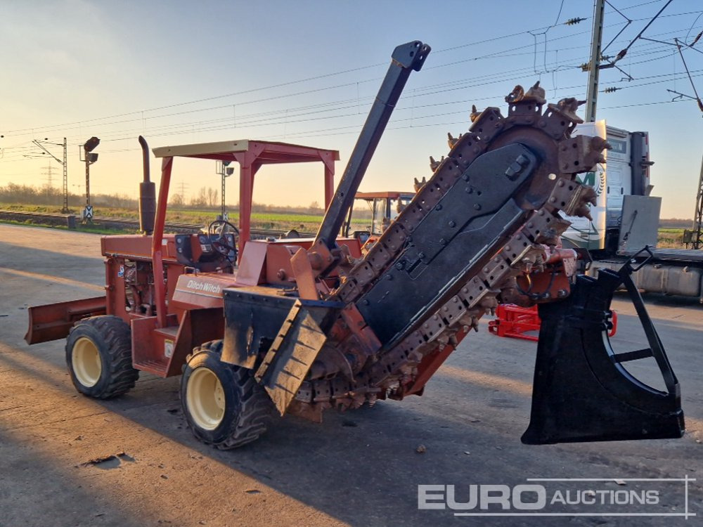 Ditch Witch 7510 - Săpător de şanţuri: Foto 3 Ditch Witch 7510 - Săpător de şanţuri: Foto 3