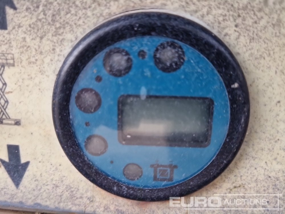 Platforma foarfeca Haulotte Compact 8: Foto 19 Platforma foarfeca Haulotte Compact 8: Foto 19