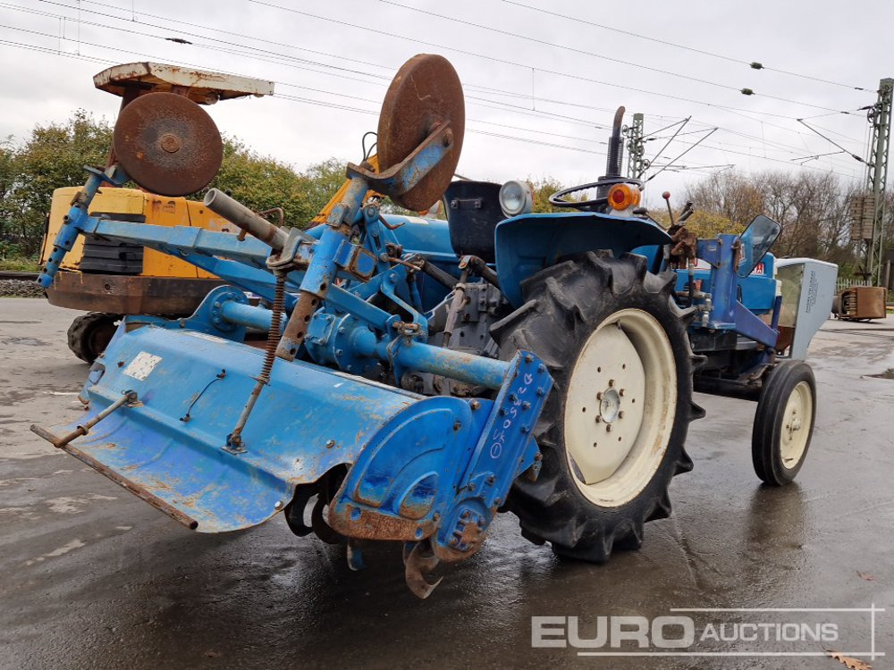 Mitsubishi D2350 - Tractor mic: Foto 4 Mitsubishi D2350 - Tractor mic: Foto 4