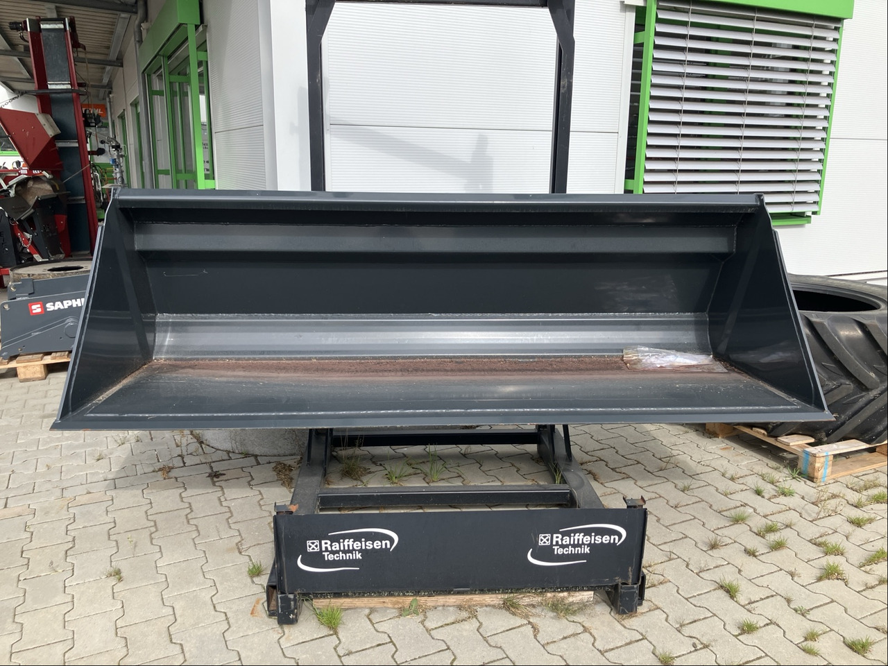 Alö Stoll Schaufel 2,60m - Încarcator frontal pentru tractor: Foto 3 Alö Stoll Schaufel 2,60m - Încarcator frontal pentru tractor: Foto 3