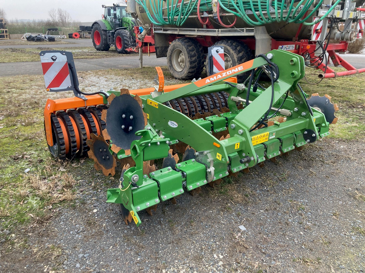Amazone Catros 3003 - Grapă cu discuri: Foto 2 Amazone Catros 3003 - Grapă cu discuri: Foto 2