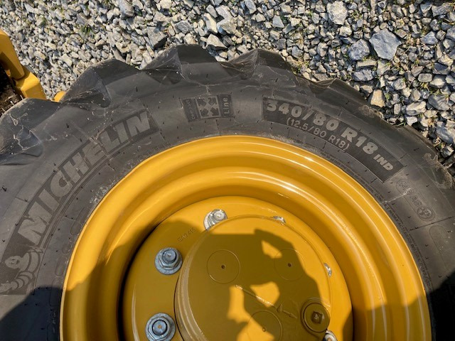 Caterpillar 906-14A - Încărcător frontal pe pneuri: Foto 3 Caterpillar 906-14A - Încărcător frontal pe pneuri: Foto 3