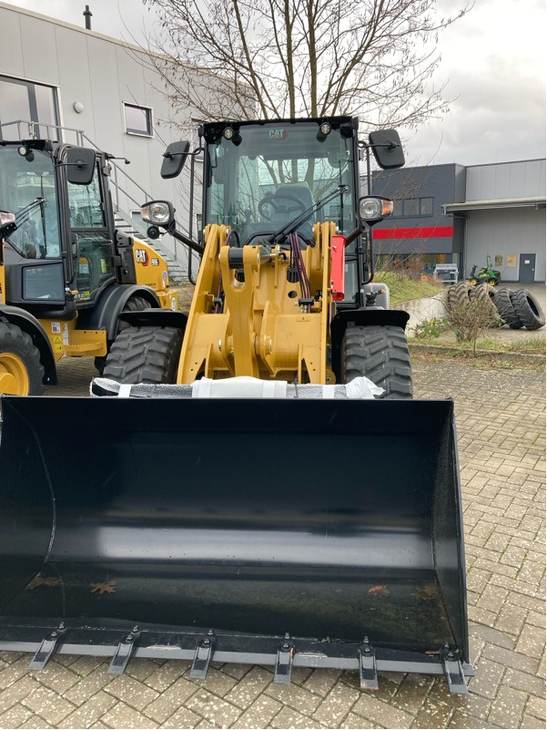Caterpillar 906 - Încărcător frontal pe pneuri: Foto 5 Caterpillar 906 - Încărcător frontal pe pneuri: Foto 5