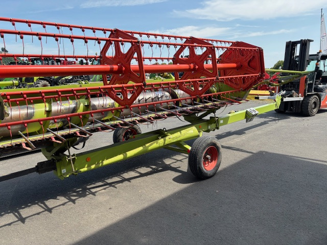 Claas Tucano 320 - Combină de recoltat cereale: Foto 3 Claas Tucano 320 - Combină de recoltat cereale: Foto 3