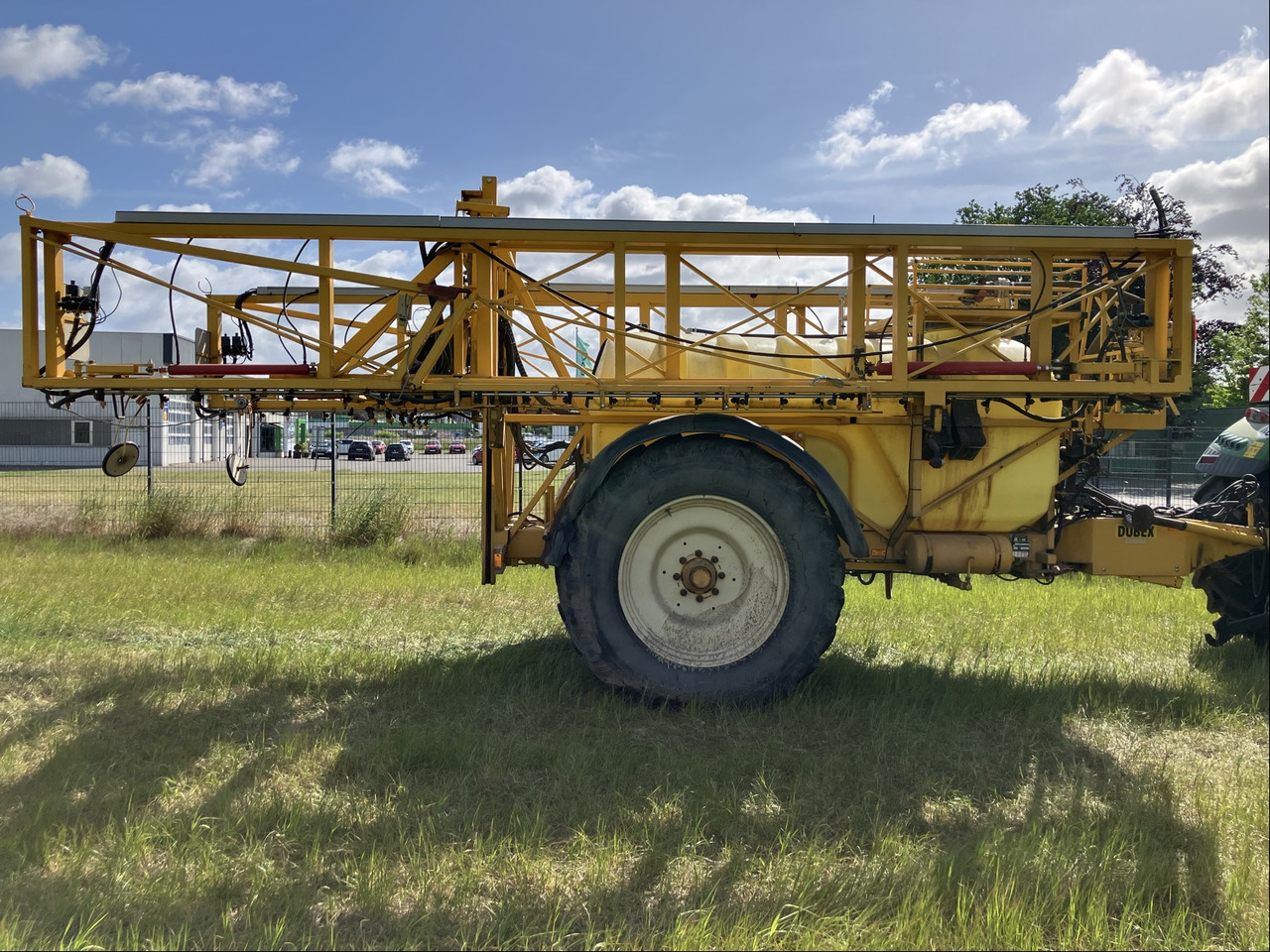 Dubex Mentor Typ 9804 - Maşină de erbicidat: Foto 4 Dubex Mentor Typ 9804 - Maşină de erbicidat: Foto 4