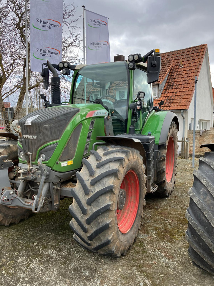 Fendt 718 Vario S4 Power - Tractor agricol: Foto 1 Fendt 718 Vario S4 Power - Tractor agricol: Foto 1