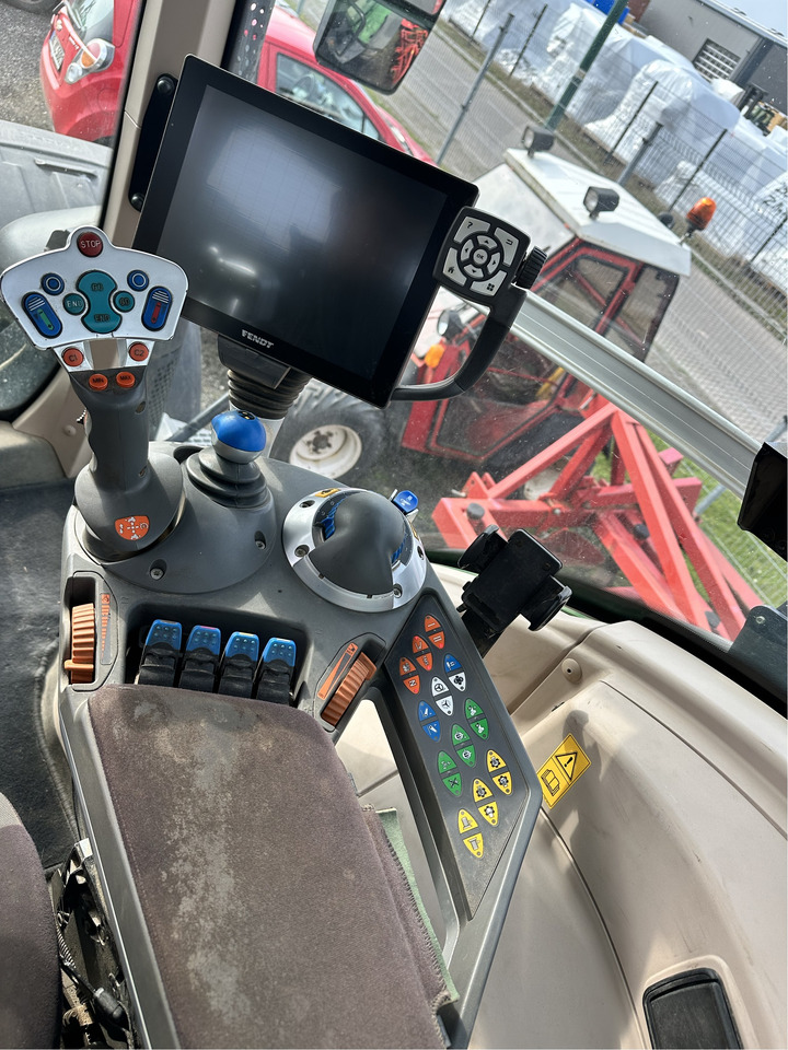 Fendt 828 S4 Profi Plus - Tractor agricol: Foto 2 Fendt 828 S4 Profi Plus - Tractor agricol: Foto 2